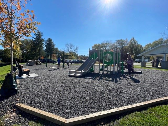 Catov park playground and pavilion